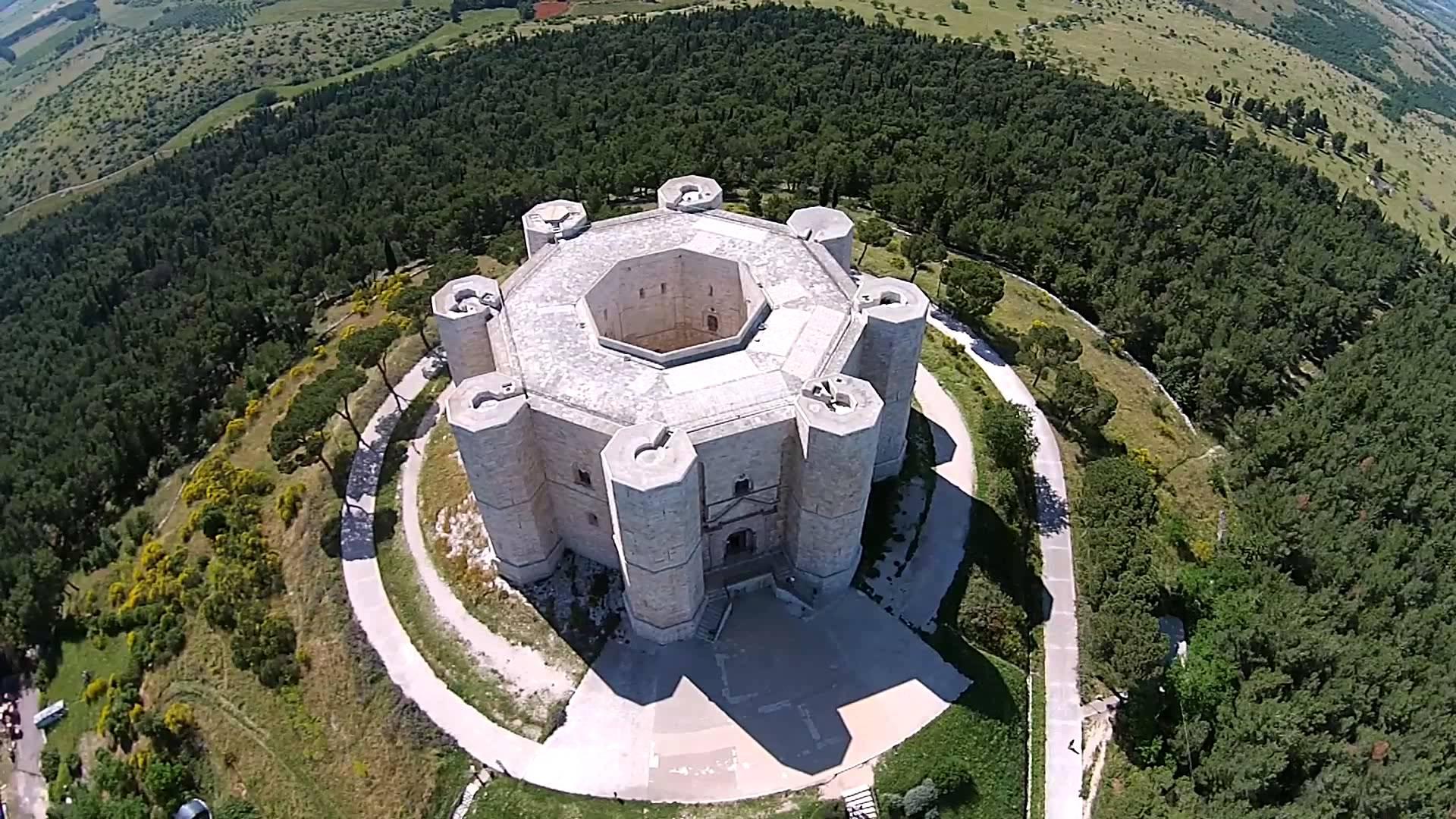 O Castelo Octogonal Que Intriga Os Italianos E Tornou Se Patrimônio Da